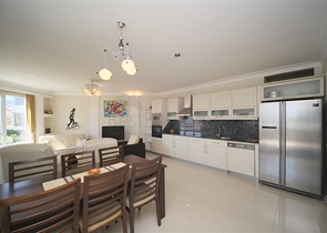 Gemütliche 2+1 Wohnung in einer Wohnanlage mit Infrastruktur in der Gegend von Dschikkilli