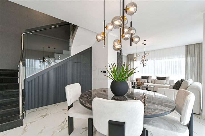 Moderne 3+1-Villa mit Panoramablick auf das Meer im Stadtteil Bektas