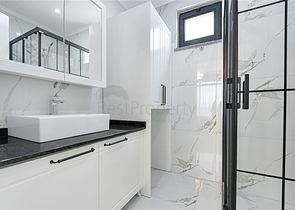 Moderne 3+1-Villa mit Panoramablick auf das Meer im Stadtteil Bektas