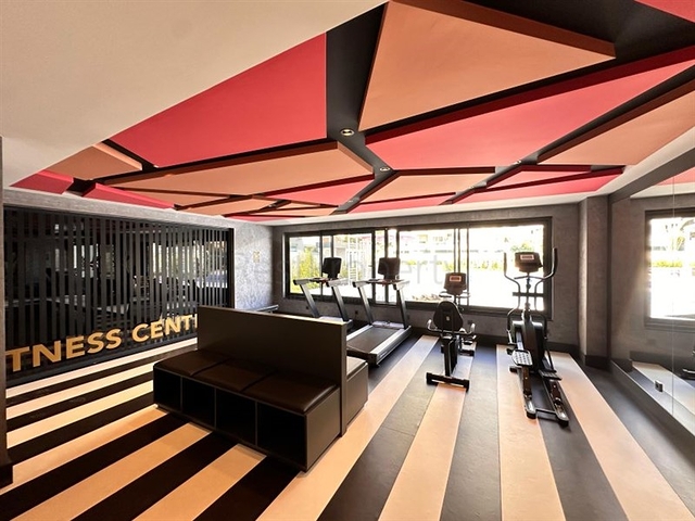 Moderne 1+1-Wohnung in einem neuen Komplex mit Meerblick im Zentrum von Alanya