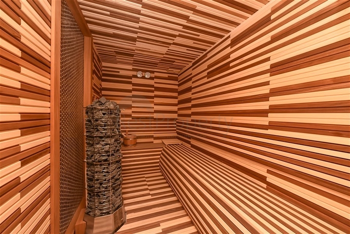 Geräumige 5+1-Wohnung mit Meerblick im Zentrum von Alanya