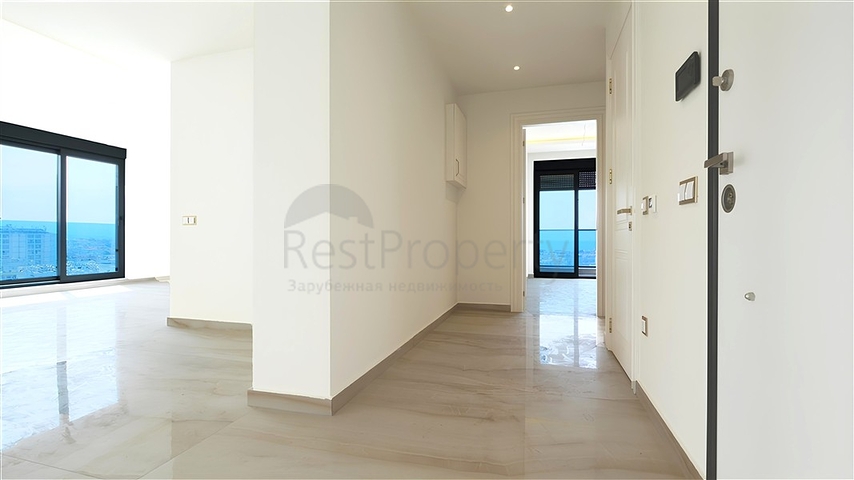 Geräumige 5+1-Wohnung mit Meerblick im Zentrum von Alanya