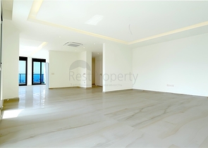 Geräumige 5+1-Wohnung mit Meerblick im Zentrum von Alanya