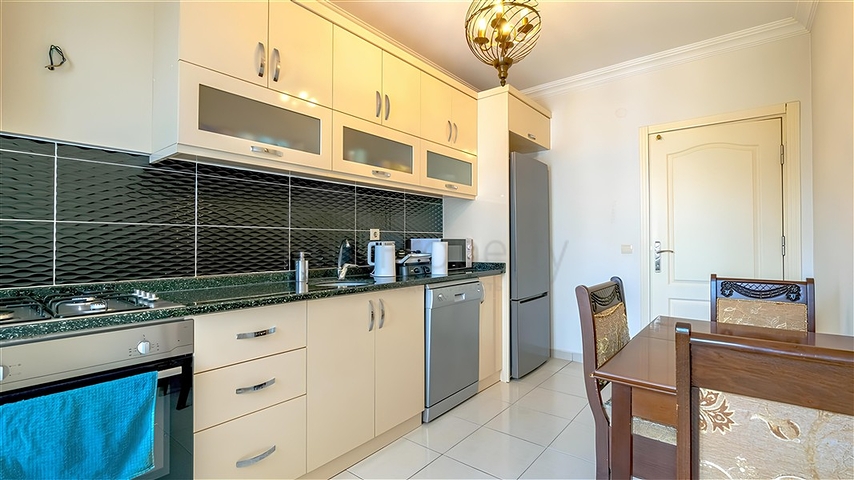 Geräumige 4+1-Wohnung im Stadtteil Oba - für ein komfortables Leben am Meer