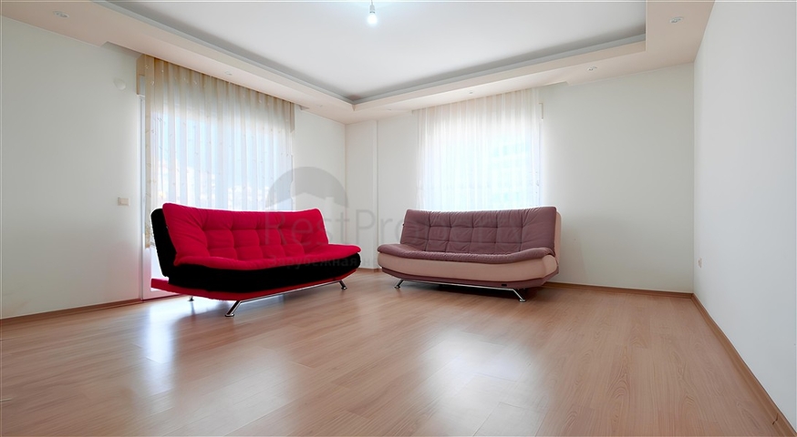 Geräumige 4+1-Wohnung im Stadtteil Oba - für ein komfortables Leben am Meer