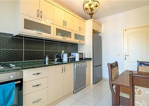 Geräumige 4+1-Wohnung im Stadtteil Oba - für ein komfortables Leben am Meer