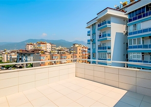 Geräumige 4+1-Wohnung im Stadtteil Oba - für ein komfortables Leben am Meer