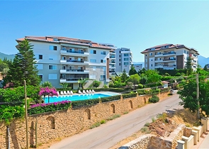 Geräumige möblierte 2+1-Wohnung in einer gepflegten Wohnanlage mit reicher Infrastruktur Geräumige möblierte 2+1-Wohnung in einer gepflegten Wohnanlage mit reicher Infrastruktur