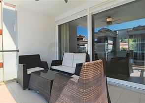 Geräumige möblierte 2+1-Wohnung in einer gepflegten Wohnanlage mit reicher Infrastruktur Geräumige möblierte 2+1-Wohnung in einer gepflegten Wohnanlage mit reicher Infrastruktur