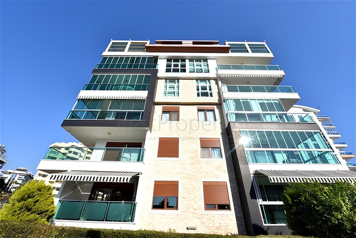 Gemütlichkeit und Komfort am Meer: Wohnung mit idealer Lage in Tosmur