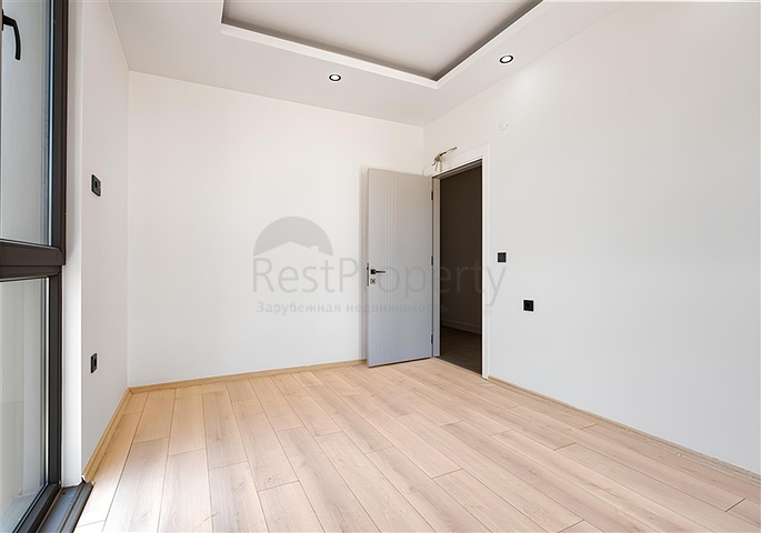 Moderne Wohnung umgeben von Natur und Meer