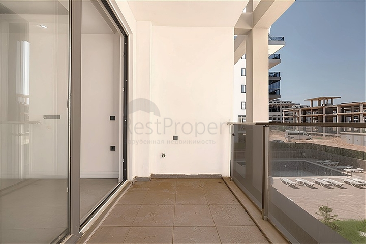 Moderne Wohnung umgeben von Natur und Meer