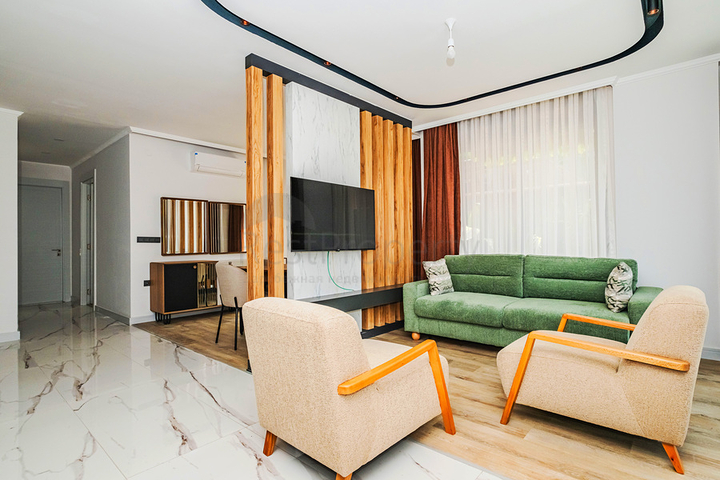 Moderne Wohnung mit Garten am Meer in einer malerischen Gegend