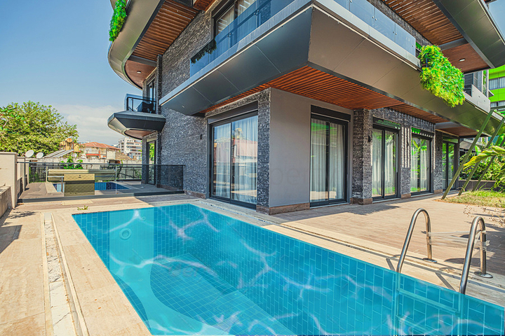 Moderne Wohnung mit Garten am Meer in einer malerischen Gegend