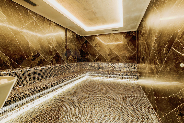 Moderne Wohnung mit Garten am Meer in einer malerischen Gegend