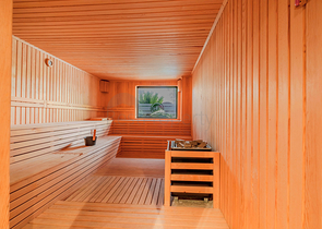 Moderne Wohnung mit Garten am Meer in einer malerischen Gegend