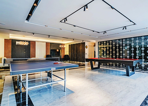 Moderne Wohnung mit Garten am Meer in einer malerischen Gegend