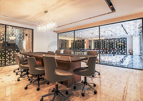 Moderne Wohnung mit Garten am Meer in einer malerischen Gegend