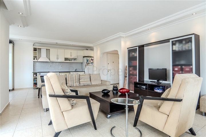 Gemütliche Wohnung in der Nähe von Kleopatra Beach