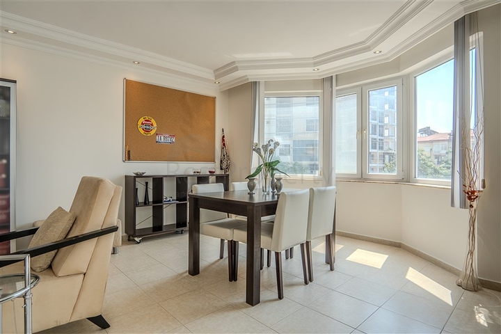 Gemütliche Wohnung in der Nähe von Kleopatra Beach