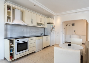 Gemütliche Wohnung in der Nähe von Kleopatra Beach