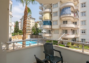 Gemütliche Wohnung in der Nähe von Kleopatra Beach