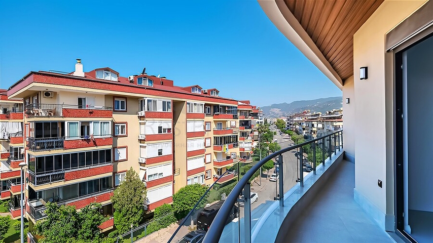 Moderne 1+1-Wohnung in der Nähe des Strandes im Stadtteil Oba