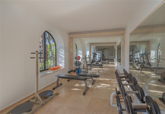 Luxusvilla mit Meerblick in der prestigeträchtigen Gegend von Konalka