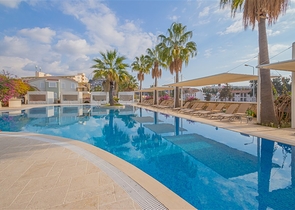 Luxusvilla mit Meerblick in der prestigeträchtigen Gegend von Konalka