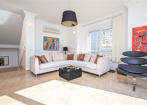 Luxusvilla mit Meerblick in der prestigeträchtigen Gegend von Konalka