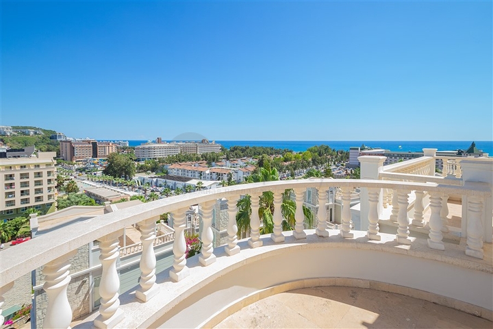 Luxusvilla mit Panoramablick auf das Meer in einer der exklusivsten Gegenden von Alanya