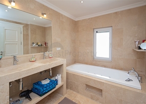 Luxusvilla mit Panoramablick auf das Meer in einer der exklusivsten Gegenden von Alanya