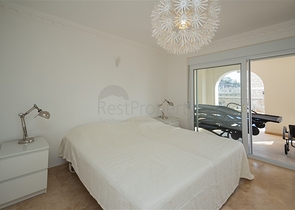 Luxusvilla mit Panoramablick auf das Meer in einer der exklusivsten Gegenden von Alanya