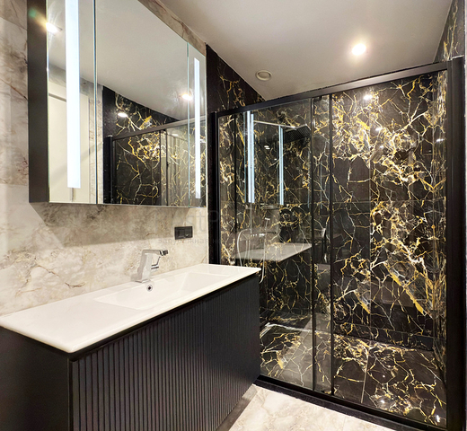 Moderne Wohnung am Meer im angesehenen Stadtteil Türkler