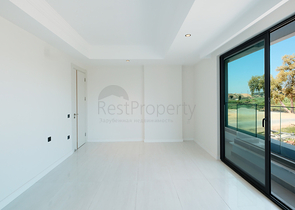 Moderne Wohnung am Meer im angesehenen Stadtteil Türkler