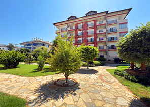 Geräumige möblierte Wohnung in der prestigeträchtigen Gegend von Oba