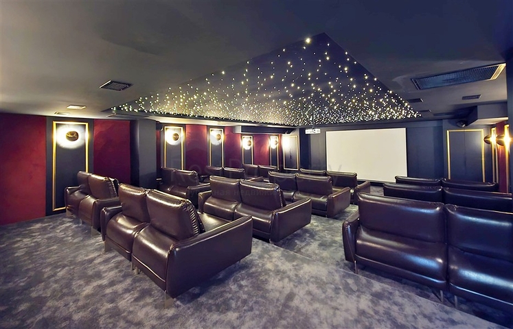 Modern eingerichtete Wohnung 200 Meter vom Meer entfernt in Tosmur