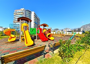 Modern eingerichtete Wohnung in einem Komplex mit reicher Infrastruktur in Mahmutlar