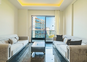 Modern eingerichtete Wohnung in einem Komplex mit reicher Infrastruktur in Mahmutlar