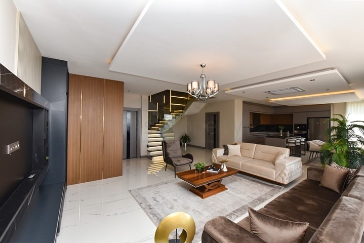 Villen im neuen Komplex des Bezirks Kargicak