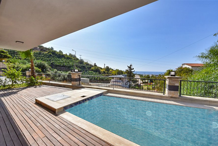 Villen im neuen Komplex des Bezirks Kargicak