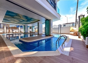 Luxuriöses 4+1 Penthouse mit Panoramablick auf das Meer im Zentrum von Alanya