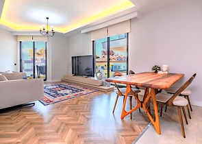 Luxuriöses 4+1 Penthouse mit Panoramablick auf das Meer im Zentrum von Alanya