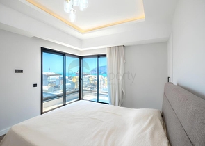 Luxuriöses 4+1 Penthouse mit Panoramablick auf das Meer im Zentrum von Alanya
