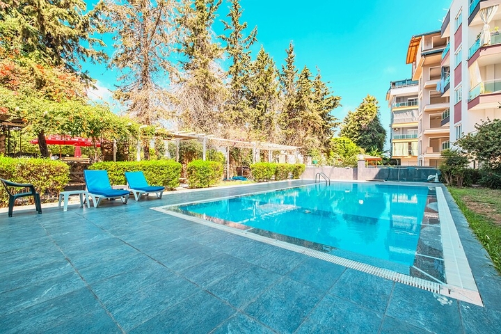 Geräumige 5+1 Maisonette mit Garten in der prestigeträchtigen Gegend von Oba