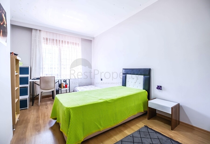 Geräumige 5+1 Maisonette mit Garten in der prestigeträchtigen Gegend von Oba