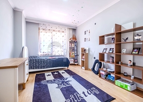 Geräumige 5+1 Maisonette mit Garten in der prestigeträchtigen Gegend von Oba