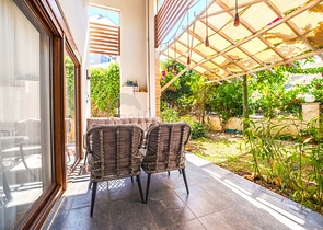 Geräumige 5+1 Maisonette mit Garten in der prestigeträchtigen Gegend von Oba