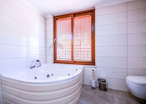 Geräumige 5+1 Maisonette mit Garten in der prestigeträchtigen Gegend von Oba