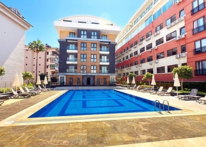 2+1 Wohnung mit direkter Nähe zum Meer in der Nähe von Oba